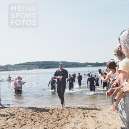 22.06.2025 - Viking Triathlon MichiJ http://msf.ph/oto/8066429 22.06.2025 10:34:12 Schwimmen 46, 70, 294, 297, 429, 486, 527, 532, 618, 635 meine-sportfotos.de