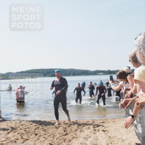 22.06.2025 - Viking Triathlon MichiJ http://msf.ph/oto/8066432 22.06.2025 10:34:12 Schwimmen 46, 70, 294, 297, 429, 486, 527, 532, 618, 635 meine-sportfotos.de