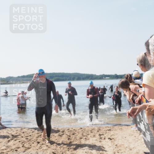 22.06.2025 - Viking Triathlon MichiJ http://msf.ph/oto/8066445 22.06.2025 10:34:14 Schwimmen 46, 70, 294, 297, 429, 486, 527, 532, 618, 635 meine-sportfotos.de