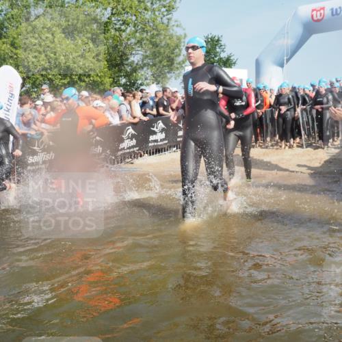 22.06.2025 - Viking Triathlon KatJ http://msf.ph/oto/8066468 22.06.2025 10:07:09 Schwimmen 64, 123, 190, 201, 202, 223, 328, 369, 402, 431, 463, 519, 607, 631, 637, 649 meine-sportfotos.de