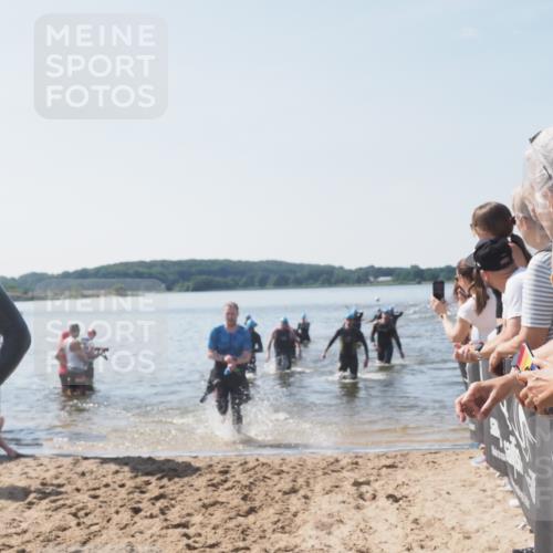 22.06.2025 - Viking Triathlon MichiJ http://msf.ph/oto/8066528 22.06.2025 10:34:30 Schwimmen 247, 294, 306, 341, 366, 430, 486, 520, 546 meine-sportfotos.de