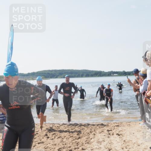 22.06.2025 - Viking Triathlon MichiJ http://msf.ph/oto/8066664 22.06.2025 10:35:01 Schwimmen 17, 43, 139, 157, 161, 434, 475, 495, 548, 660 meine-sportfotos.de