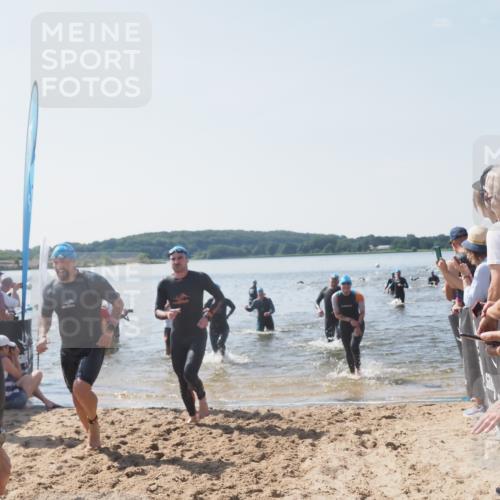 22.06.2025 - Viking Triathlon MichiJ http://msf.ph/oto/8066669 22.06.2025 10:35:01 Schwimmen 17, 43, 139, 157, 161, 434, 475, 495, 548, 660 meine-sportfotos.de