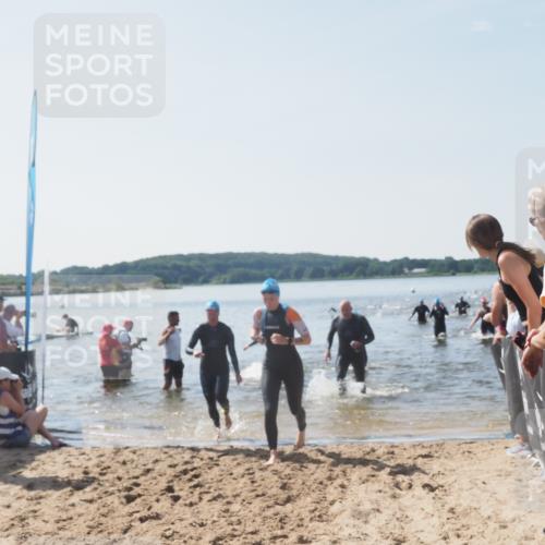 22.06.2025 - Viking Triathlon MichiJ http://msf.ph/oto/8066686 22.06.2025 10:35:03 Schwimmen 17, 43, 139, 157, 161, 434, 475, 495, 548, 660 meine-sportfotos.de