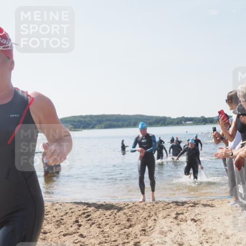 22.06.2025 - Viking Triathlon MichiJ http://msf.ph/oto/8066761 22.06.2025 10:35:17 Schwimmen 139, 157, 204, 296, 320, 365, 395, 482, 508, 632, 660 meine-sportfotos.de
