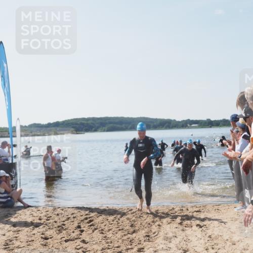22.06.2025 - Viking Triathlon MichiJ http://msf.ph/oto/8066764 22.06.2025 10:35:18 Schwimmen 107, 139, 157, 204, 296, 320, 365, 395, 482, 508, 632 meine-sportfotos.de