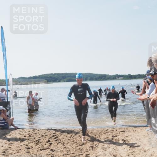 22.06.2025 - Viking Triathlon MichiJ http://msf.ph/oto/8066767 22.06.2025 10:35:19 Schwimmen 107, 139, 157, 204, 296, 320, 365, 395, 482, 508, 632 meine-sportfotos.de