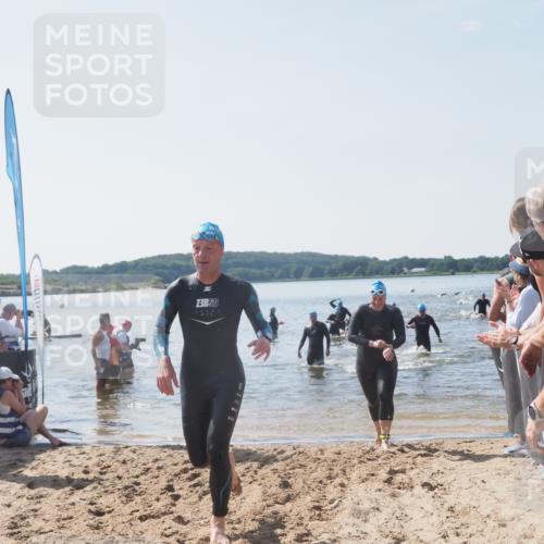 22.06.2025 - Viking Triathlon MichiJ http://msf.ph/oto/8066774 22.06.2025 10:35:19 Schwimmen 107, 139, 157, 204, 296, 320, 365, 395, 482, 508, 632 meine-sportfotos.de