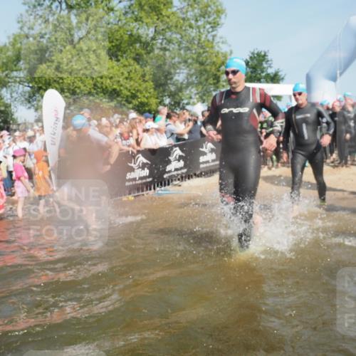 22.06.2025 - Viking Triathlon KatJ http://msf.ph/oto/8066912 22.06.2025 10:07:49 Schwimmen 16, 31, 76, 95, 102, 130, 143, 263, 292, 372, 453, 477, 503, 624, 650 meine-sportfotos.de