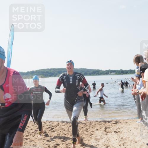 22.06.2025 - Viking Triathlon MichiJ http://msf.ph/oto/8066927 22.06.2025 10:35:49 Schwimmen 20, 47, 62, 154, 265, 552 meine-sportfotos.de