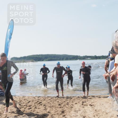22.06.2025 - Viking Triathlon MichiJ http://msf.ph/oto/8066969 22.06.2025 10:36:11 Schwimmen 19, 101, 313, 334, 377, 407, 448, 636 meine-sportfotos.de