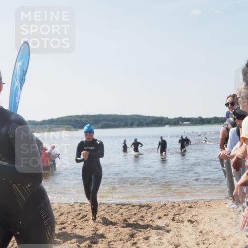 22.06.2025 - Viking Triathlon MichiJ http://msf.ph/oto/8066989 22.06.2025 10:36:13 Schwimmen 19, 101, 313, 334, 407, 448, 636 meine-sportfotos.de