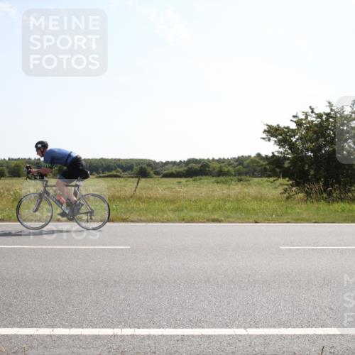 22.06.2025 - Viking Triathlon Yannick Fuchs http://msf.ph/oto/8067132 22.06.2025 11:07:59 Radfahren 25, 619, 629 meine-sportfotos.de