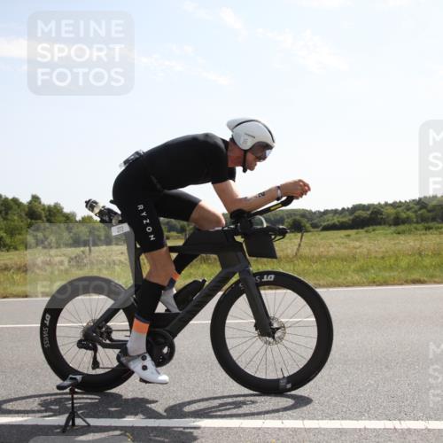 22.06.2025 - Viking Triathlon Yannick Fuchs http://msf.ph/oto/8067163 22.06.2025 11:09:12 Radfahren 15, 66, 159, 186, 272, 327, 447, 627 meine-sportfotos.de