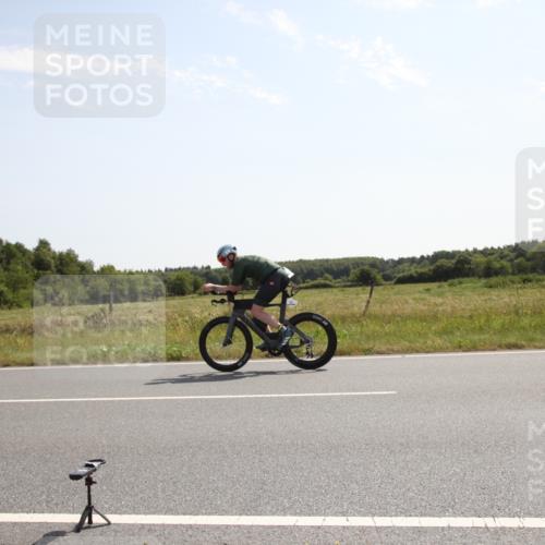 22.06.2025 - Viking Triathlon Yannick Fuchs http://msf.ph/oto/8067165 22.06.2025 11:09:13 Radfahren 15, 66, 159, 186, 272, 327, 447, 621, 627 meine-sportfotos.de