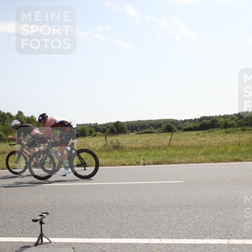 22.06.2025 - Viking Triathlon Yannick Fuchs http://msf.ph/oto/8067216 22.06.2025 11:09:11 Radfahren 15, 66, 159, 186, 272, 327, 447, 627 meine-sportfotos.de