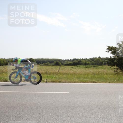 22.06.2025 - Viking Triathlon Yannick Fuchs http://msf.ph/oto/8067320 22.06.2025 11:14:35 Radfahren 60, 71, 263 meine-sportfotos.de