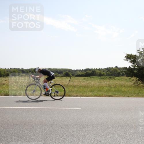 22.06.2025 - Viking Triathlon Yannick Fuchs http://msf.ph/oto/8067322 22.06.2025 11:14:39 Radfahren 60, 230, 263 meine-sportfotos.de