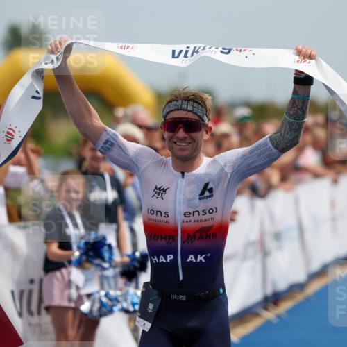 22.06.2025 - Viking Triathlon Michael Strokosch http://msf.ph/oto/8067471 22.06.2025 13:47:07 Ziel 4 meine-sportfotos.de