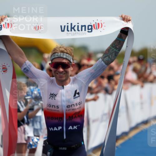 22.06.2025 - Viking Triathlon Michael Strokosch http://msf.ph/oto/8067475 22.06.2025 13:47:07 Ziel 4 meine-sportfotos.de