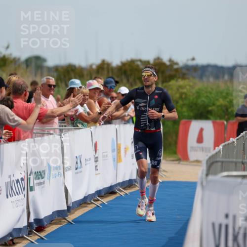 22.06.2025 - Viking Triathlon Michael Strokosch http://msf.ph/oto/8067501 22.06.2025 14:03:22 Ziel 557 meine-sportfotos.de