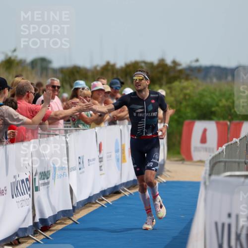 22.06.2025 - Viking Triathlon Michael Strokosch http://msf.ph/oto/8067503 22.06.2025 14:03:22 Ziel 557 meine-sportfotos.de