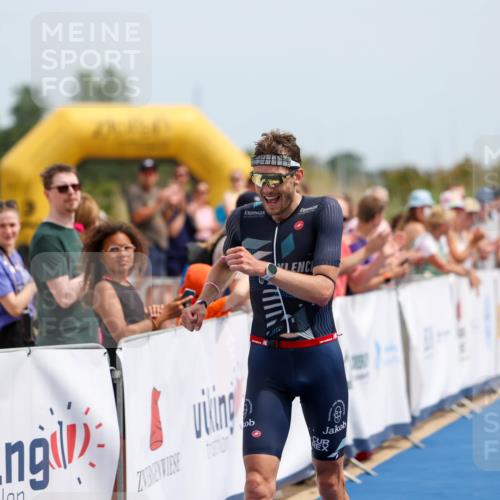 22.06.2025 - Viking Triathlon Michael Strokosch http://msf.ph/oto/8067528 22.06.2025 14:03:25 Ziel 557 meine-sportfotos.de