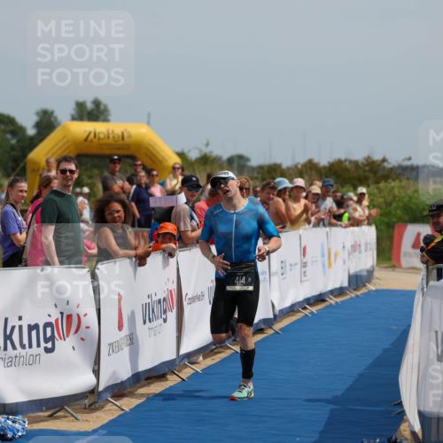 22.06.2025 - Viking Triathlon Michael Strokosch http://msf.ph/oto/8067604 22.06.2025 14:04:21 Ziel 1, 414 meine-sportfotos.de