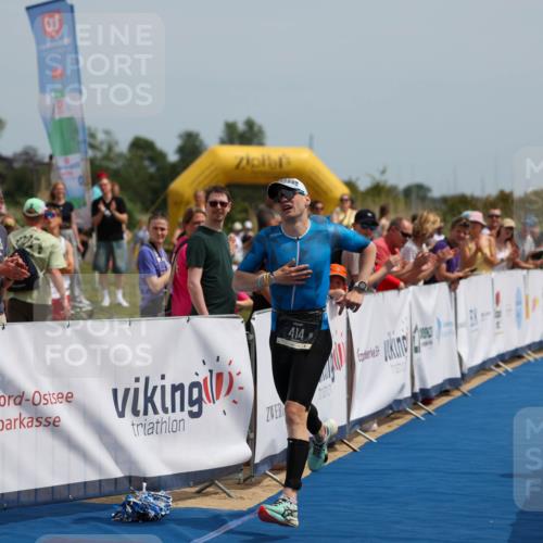 22.06.2025 - Viking Triathlon Michael Strokosch http://msf.ph/oto/8067609 22.06.2025 14:04:21 Ziel 1, 414 meine-sportfotos.de