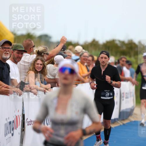 22.06.2025 - Viking Triathlon Michael Strokosch http://msf.ph/oto/8067617 22.06.2025 15:03:17 Ziel 19, 38, 536 meine-sportfotos.de