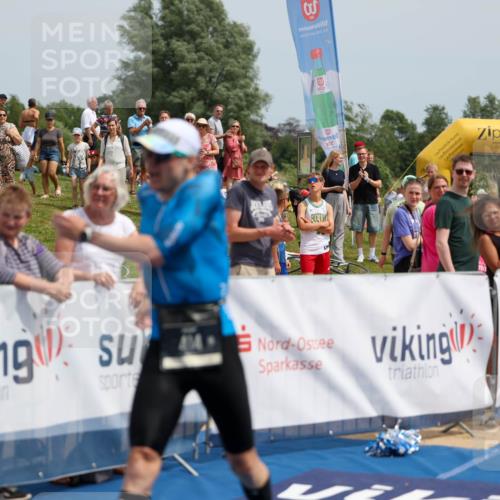 22.06.2025 - Viking Triathlon Michael Strokosch http://msf.ph/oto/8067622 22.06.2025 14:04:22 Ziel 1, 414 meine-sportfotos.de