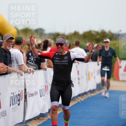 22.06.2025 - Viking Triathlon Michael Strokosch http://msf.ph/oto/8067950 22.06.2025 15:05:45 Ziel 491, 492 meine-sportfotos.de