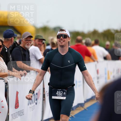 22.06.2025 - Viking Triathlon Michael Strokosch http://msf.ph/oto/8067983 22.06.2025 15:05:50 Ziel 491, 492 meine-sportfotos.de