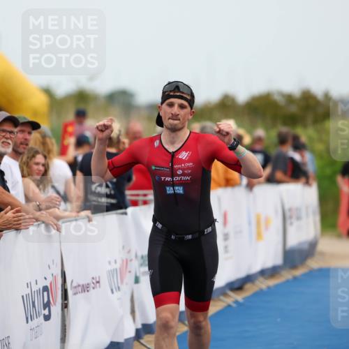 22.06.2025 - Viking Triathlon Michael Strokosch http://msf.ph/oto/8068153 22.06.2025 15:07:00 Ziel 429 meine-sportfotos.de