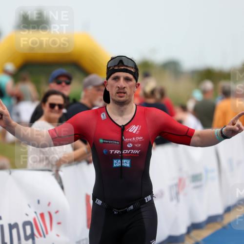 22.06.2025 - Viking Triathlon Michael Strokosch http://msf.ph/oto/8068166 22.06.2025 15:07:01 Ziel 429 meine-sportfotos.de