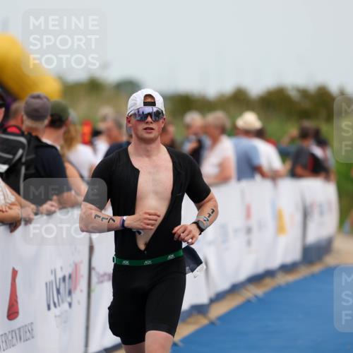 22.06.2025 - Viking Triathlon Michael Strokosch http://msf.ph/oto/8068188 22.06.2025 15:07:07 Ziel 117 meine-sportfotos.de