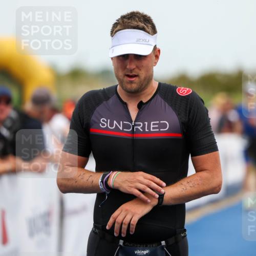 22.06.2025 - Viking Triathlon Michael Strokosch http://msf.ph/oto/8068228 22.06.2025 15:07:28 Ziel 80 meine-sportfotos.de