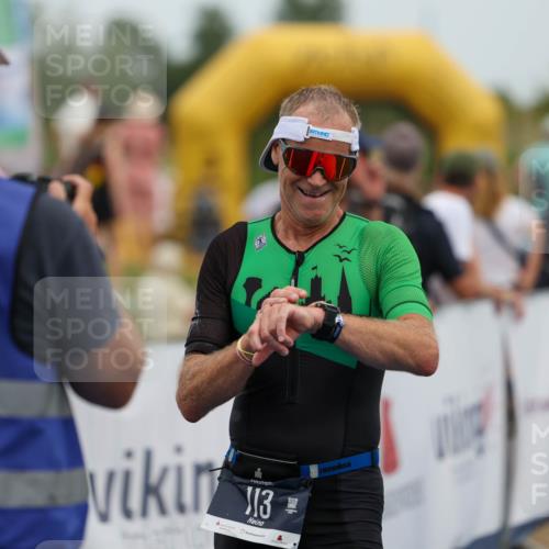 22.06.2025 - Viking Triathlon Michael Strokosch http://msf.ph/oto/8068304 22.06.2025 15:07:40 Ziel 28, 113 meine-sportfotos.de