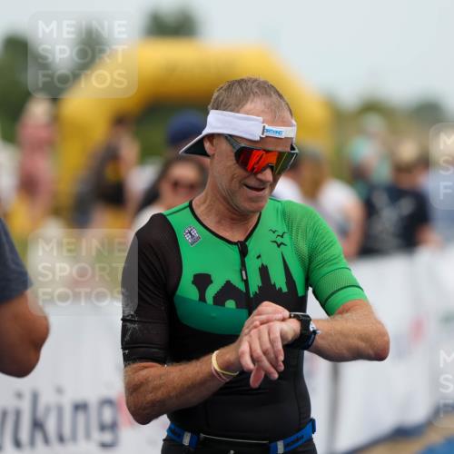 22.06.2025 - Viking Triathlon Michael Strokosch http://msf.ph/oto/8068319 22.06.2025 15:07:41 Ziel 28, 113 meine-sportfotos.de