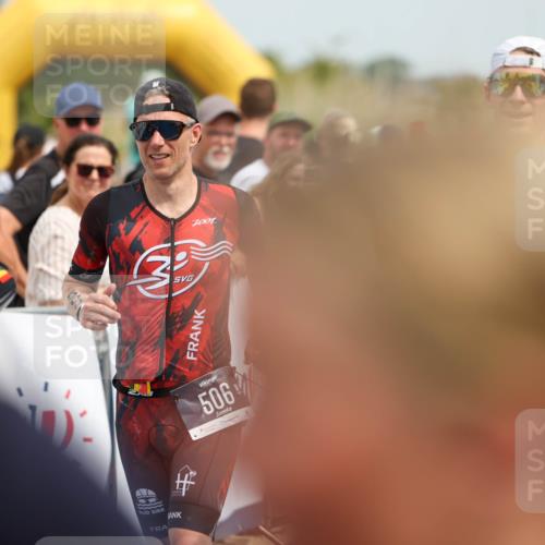 22.06.2025 - Viking Triathlon Michael Strokosch http://msf.ph/oto/8068614 22.06.2025 15:09:43 Ziel 428, 506 meine-sportfotos.de