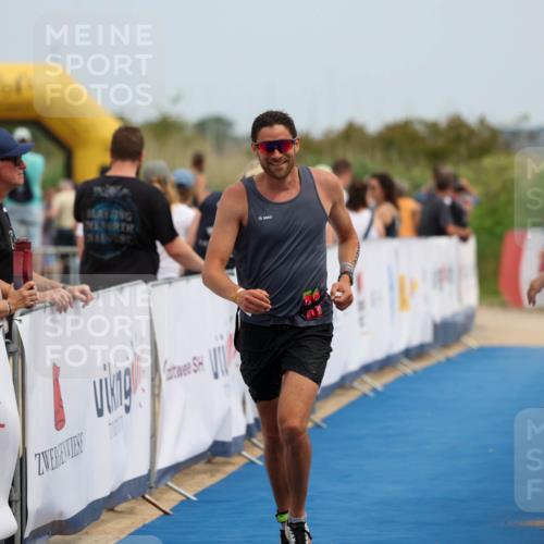 22.06.2025 - Viking Triathlon Michael Strokosch http://msf.ph/oto/8068700 22.06.2025 15:12:29 Ziel 643 meine-sportfotos.de