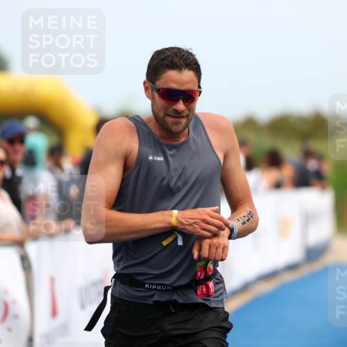 22.06.2025 - Viking Triathlon Michael Strokosch http://msf.ph/oto/8068730 22.06.2025 15:12:30 Ziel 643 meine-sportfotos.de