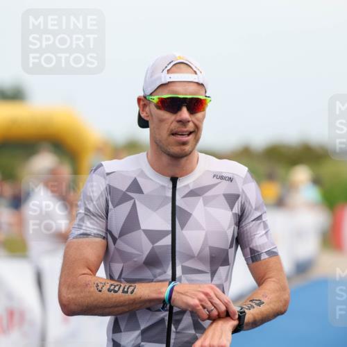 22.06.2025 - Viking Triathlon Michael Strokosch http://msf.ph/oto/8068804 22.06.2025 14:31:01 Ziel 485 meine-sportfotos.de