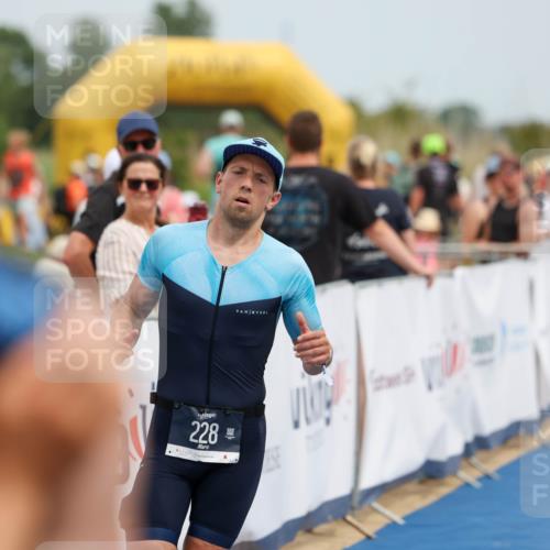 22.06.2025 - Viking Triathlon Michael Strokosch http://msf.ph/oto/8068899 22.06.2025 15:13:21 Ziel 228, 395, 415 meine-sportfotos.de