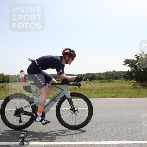 22.06.2025 - Viking Triathlon Yannick Fuchs http://msf.ph/oto/8068908 22.06.2025 11:30:45 Radfahren 79, 194, 381, 604 meine-sportfotos.de