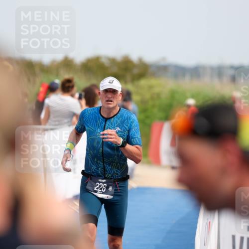 22.06.2025 - Viking Triathlon Michael Strokosch http://msf.ph/oto/8069006 22.06.2025 15:13:56 Ziel 226 meine-sportfotos.de