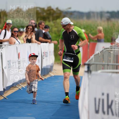 22.06.2025 - Viking Triathlon Michael Strokosch http://msf.ph/oto/8069073 22.06.2025 15:14:30 Ziel 281 meine-sportfotos.de