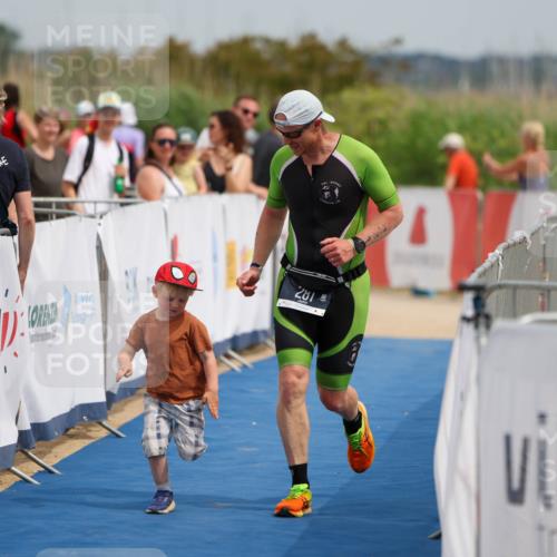 22.06.2025 - Viking Triathlon Michael Strokosch http://msf.ph/oto/8069083 22.06.2025 15:14:31 Ziel 281 meine-sportfotos.de
