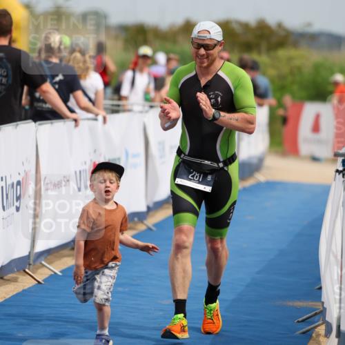 22.06.2025 - Viking Triathlon Michael Strokosch http://msf.ph/oto/8069093 22.06.2025 15:14:33 Ziel 281 meine-sportfotos.de