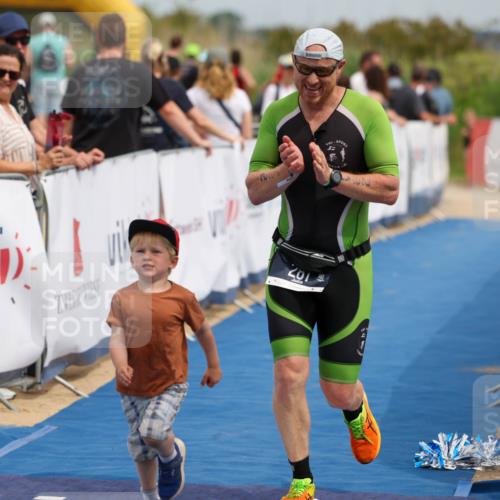 22.06.2025 - Viking Triathlon Michael Strokosch http://msf.ph/oto/8069107 22.06.2025 15:14:33 Ziel 281 meine-sportfotos.de
